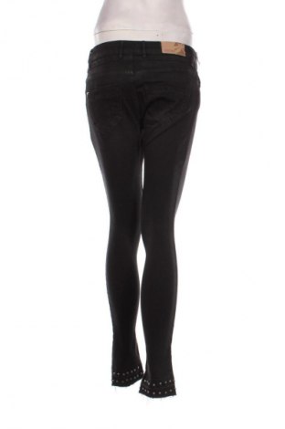 Damskie jeansy Coccara, Rozmiar S, Kolor Czarny, Cena 134,99 zł
