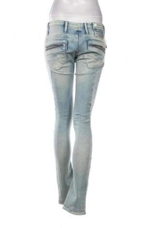Damskie jeansy G-Star Raw, Rozmiar M, Kolor Niebieski, Cena 204,60 zł