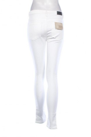 Damen Jeans Garcia, Größe S, Farbe Weiß, Preis 64,99 €