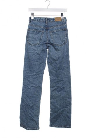 Дамски дънки Gina Tricot, Размер XS, Цвят Син, Цена 34,99 лв.