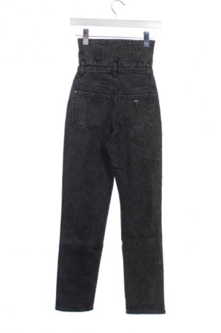 Dámske džínsy  Guess, Veľkosť XS, Farba Sivá, Cena  76,61 €