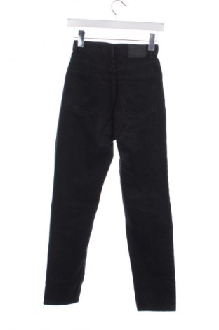 Dámské džíny  Pull&Bear, Velikost XXS, Barva Černá, Cena  366,00 Kč