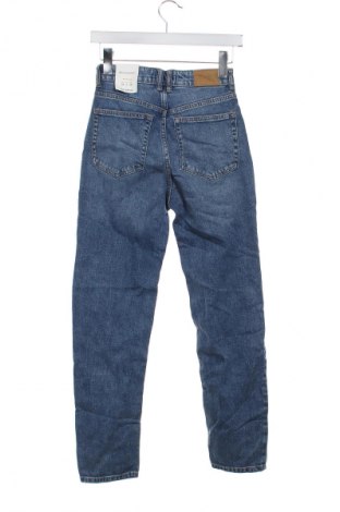 Damskie jeansy Pull&Bear, Rozmiar XS, Kolor Niebieski, Cena 150,99 zł