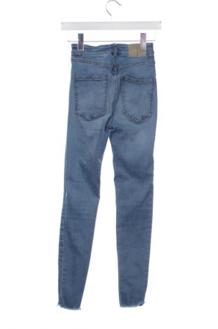 Dámské džíny  Pull&Bear, Velikost XXS, Barva Modrá, Cena  367,00 Kč
