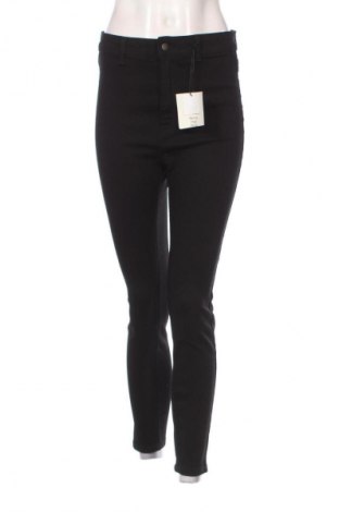 Damskie jeansy Pull&Bear, Rozmiar L, Kolor Czarny, Cena 150,99 zł