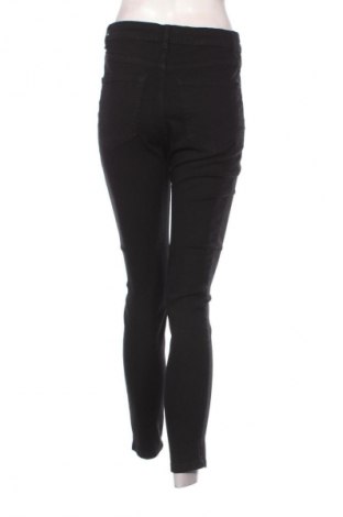 Damskie jeansy Pull&Bear, Rozmiar L, Kolor Czarny, Cena 150,99 zł
