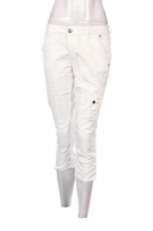 Дамски дънки Pulz Jeans, Размер S, Цвят Бял, Цена 41,99 лв.