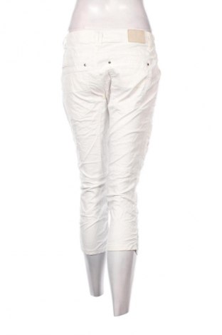 Дамски дънки Pulz Jeans, Размер S, Цвят Бял, Цена 41,99 лв.