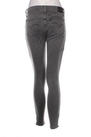 Дамски дънки Signature By Levi Strauss & Co, Размер L, Цвят Сив, Цена 29,99 лв.