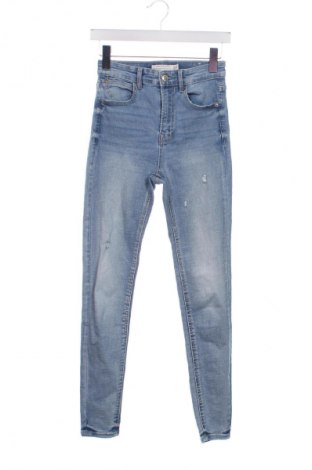 Női farmernadrág Stradivarius, Méret XS, Szín Kék, Ár 5 865 Ft