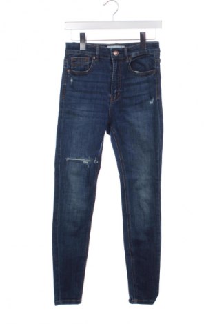 Damen Jeans Stradivarius, Größe S, Farbe Blau, Preis 14,91 €