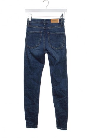 Blugi de femei Stradivarius, Mărime XS, Culoare Albastru, Preț 98,99 Lei