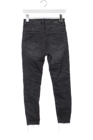 Női farmernadrág Stradivarius, Méret S, Szín Fekete, Ár 7 879 Ft