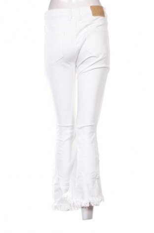Damen Jeans Vicolo, Größe M, Farbe Weiß, Preis 51,99 €
