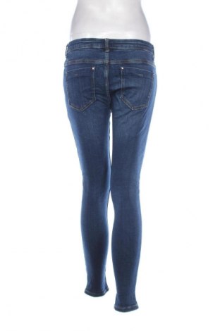 Дамски дънки Zara, Размер M, Цвят Син, Цена 27,99 лв.