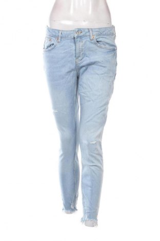 Damskie jeansy Zara, Rozmiar L, Kolor Niebieski, Cena 88,99 zł