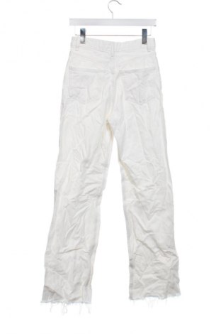 Damen Jeans Zara, Größe S, Farbe Weiß, Preis € 18,99