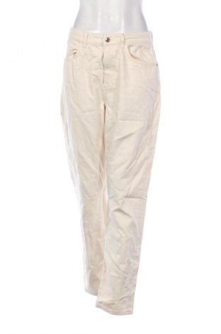 Damskie jeansy Zara, Rozmiar M, Kolor ecru, Cena 88,99 zł