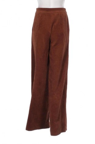 Női kordbársony nadrág Stradivarius, Méret S, Szín Barna, Ár 5 829 Ft