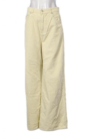Dámské manšestráky  Tommy Jeans, Velikost L, Barva Žlutá, Cena  1 379,00 Kč