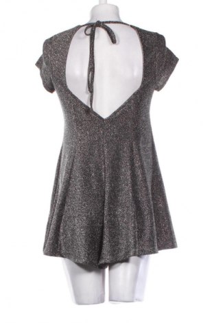 Salopetă scurtă de damă Urban Outfitters, Mărime L, Culoare Argintiu, Preț 128,62 Lei