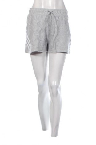 Női rövidnadrág Adidas, Méret XL, Szín Szürke, Ár 9 219 Ft