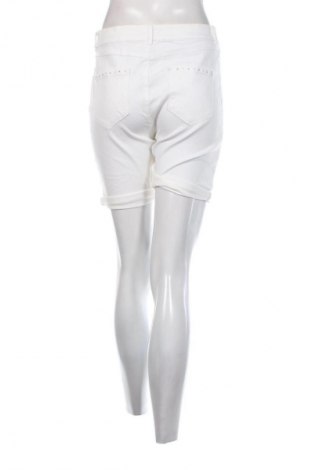 Damen Shorts Armand Thiery, Größe M, Farbe Weiß, Preis 19,99 €