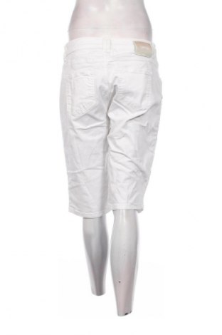 Damen Shorts Cartoon, Größe M, Farbe Weiß, Preis € 10,99