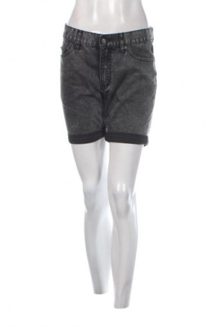 Damen Shorts Cheap Monday, Größe M, Farbe Grau, Preis 19,99 €