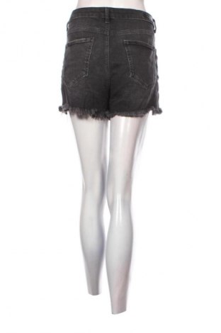 Pantaloni scurți de femei Clockhouse, Mărime L, Culoare Gri, Preț 61,99 Lei