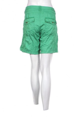 Damen Shorts Edc By Esprit, Größe L, Farbe Grün, Preis 17,99 €
