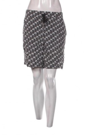 Pantaloni scurți de femei Expresso, Mărime XL, Culoare Multicolor, Preț 136,99 Lei