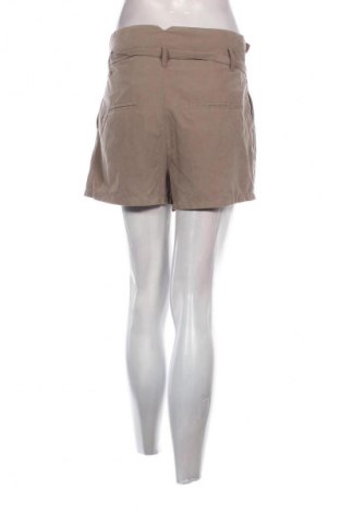 Damen Shorts Gina Tricot, Größe M, Farbe Beige, Preis 10,24 €