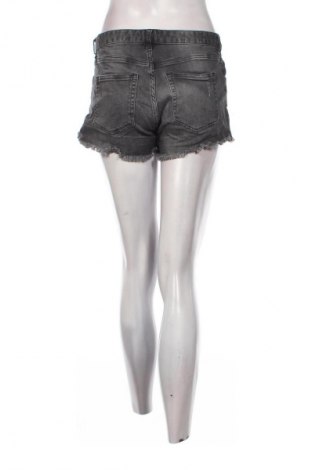 Dámske kraťasy  H&M, Veľkosť M, Farba Čierna, Cena  9,95 €