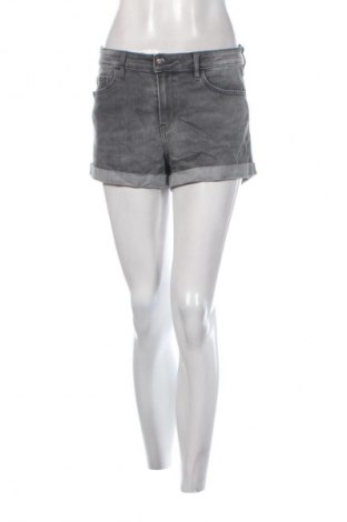 Dámské kraťasy  H&M, Velikost M, Barva Šedá, Cena  269,00 Kč