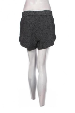 Pantaloni scurți de femei H&M, Mărime M, Culoare Multicolor, Preț 51,99 Lei