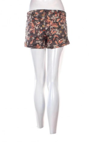 Pantaloni scurți de femei H&M, Mărime M, Culoare Multicolor, Preț 55,99 Lei