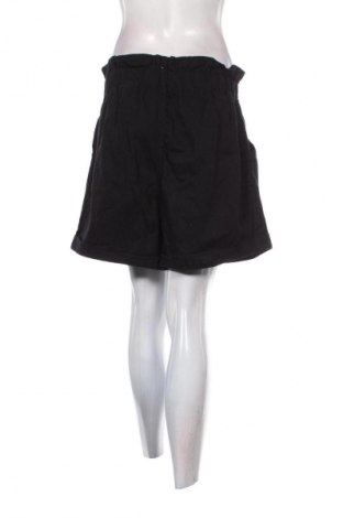 Damen Shorts H&M, Größe XL, Farbe Schwarz, Preis 9,72 €