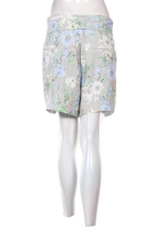 Dámske kraťasy  H&M, Veľkosť M, Farba Viacfarebná, Cena  8,95 €