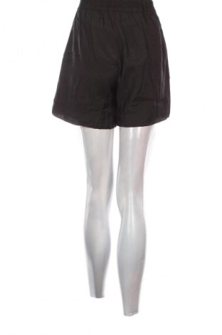 Pantaloni scurți de femei Lab, Mărime M, Culoare Negru, Preț 89,47 Lei