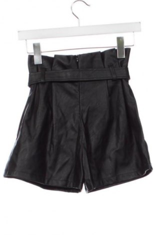 Pantaloni scurți de femei NEW COLLECTION, Mărime XS, Culoare Negru, Preț 89,39 Lei