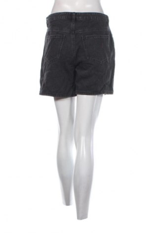Pantaloni scurți de femei ONLY, Mărime M, Culoare Negru, Preț 55,99 Lei