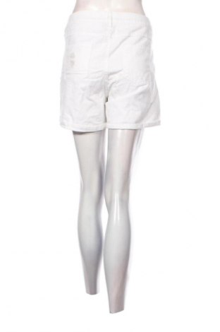Pantaloni scurți de femei Page One, Mărime XXL, Culoare Alb, Preț 46,99 Lei