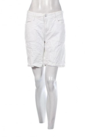 Női rövidnadrág Pepe Jeans, Méret L, Szín Fehér, Ár 11 759 Ft