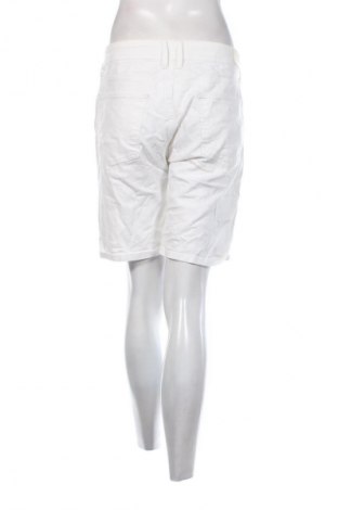 Női rövidnadrág Pepe Jeans, Méret L, Szín Fehér, Ár 11 759 Ft