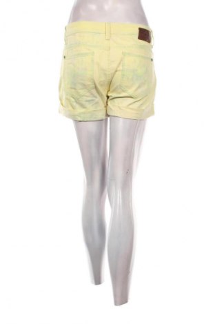 Damen Shorts S.Oliver, Größe M, Farbe Mehrfarbig, Preis 16,99 €