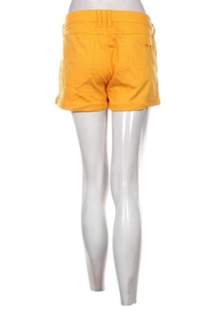 Pantaloni scurți de femei S.Oliver, Mărime XL, Culoare Galben, Preț 103,99 Lei
