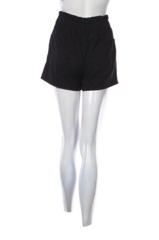 Damen Shorts Sinsay, Größe S, Farbe Schwarz, Preis 9,72 €