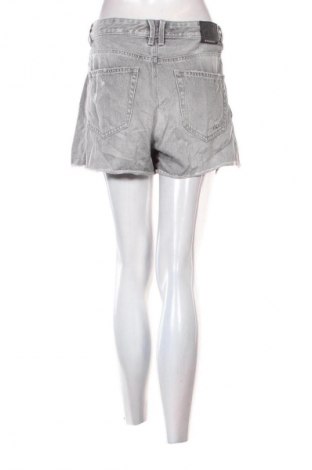 Női rövidnadrág Stradivarius, Méret XL, Szín Szürke, Ár 5 039 Ft