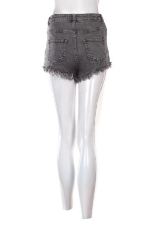 Pantaloni scurți de femei Tezenis, Mărime S, Culoare Gri, Preț 57,99 Lei